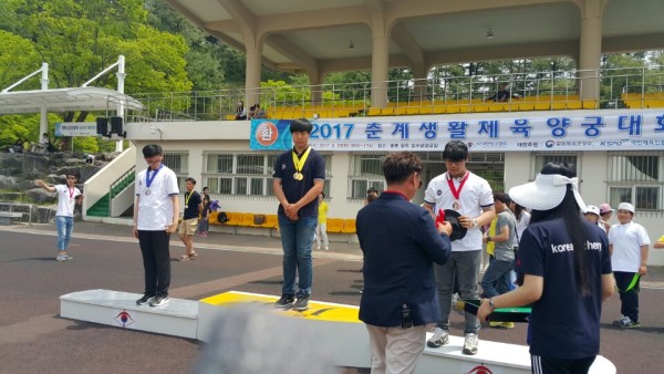 ade87f1805cea2ab8b6e82d2bfa72969_1495634